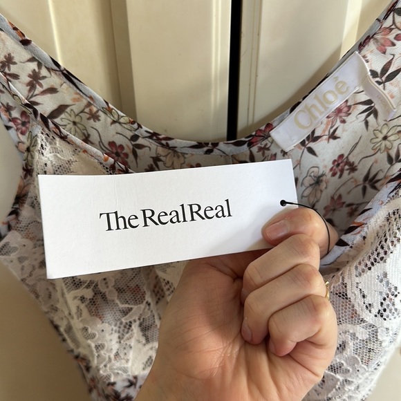 ✨ NWT CHLOE v neck lace bodice cami strap floral print viscose top - Picture 5 of 6